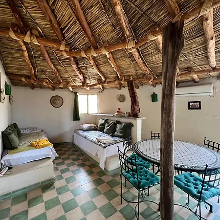 Les Jardins D Amizmiz 6 Piscines Bed & Breakfast Wawizelte Exterior photo