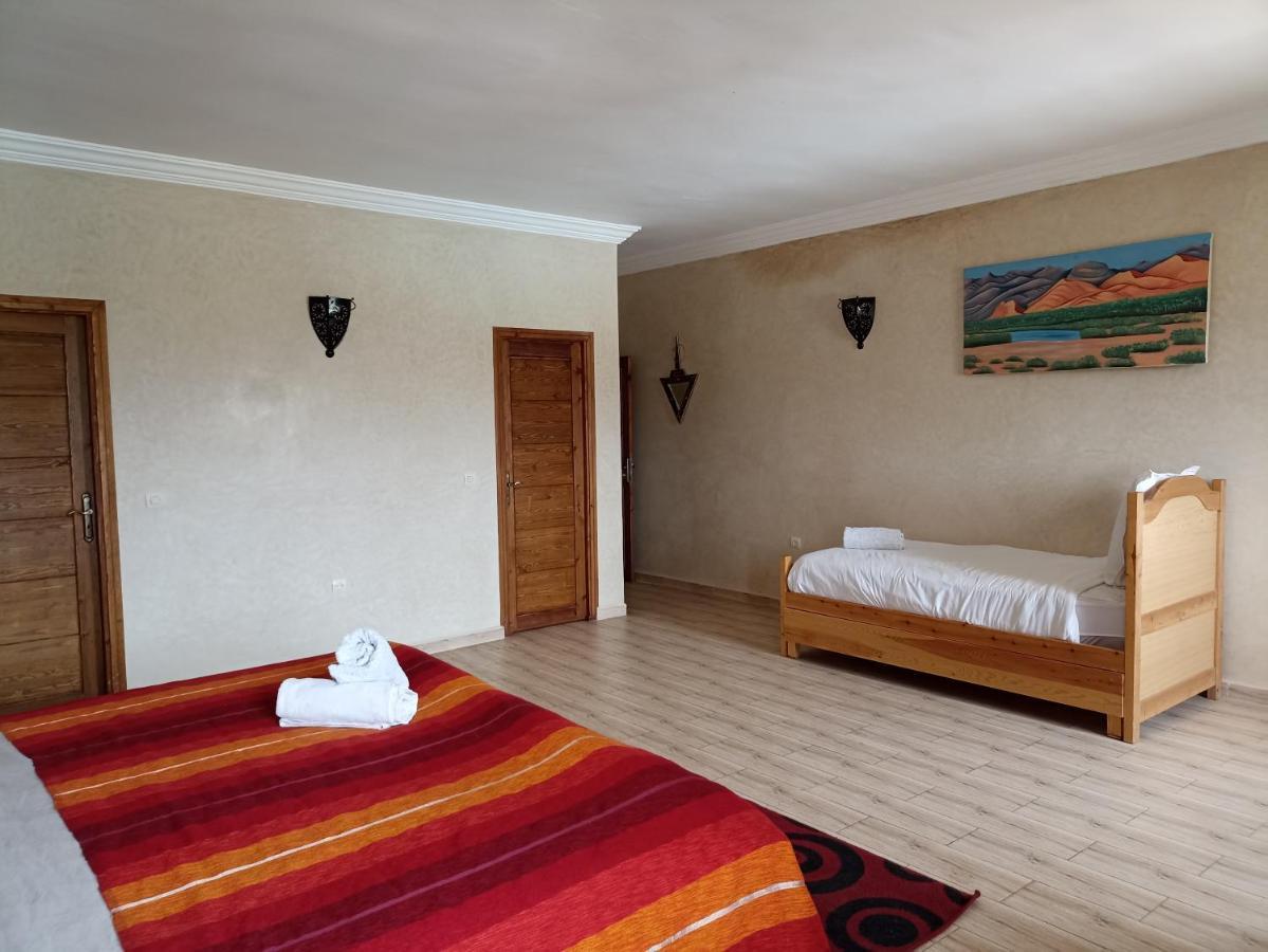 Bed & Breakfast Les Jardins D Amizmiz 6 Piscines Wawizelte