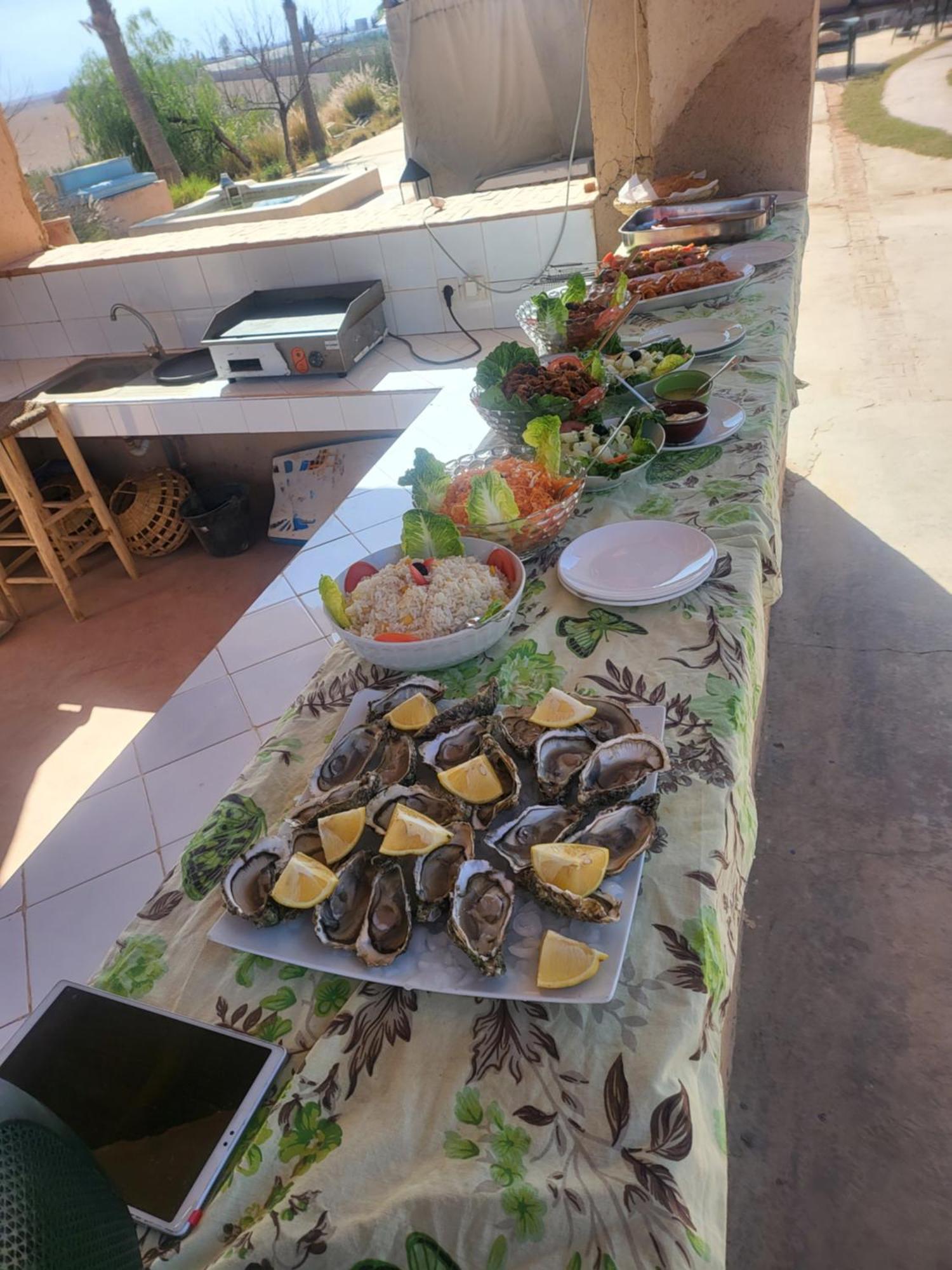 Bed & Breakfast Les Jardins D Amizmiz 6 Piscines Wawizelte