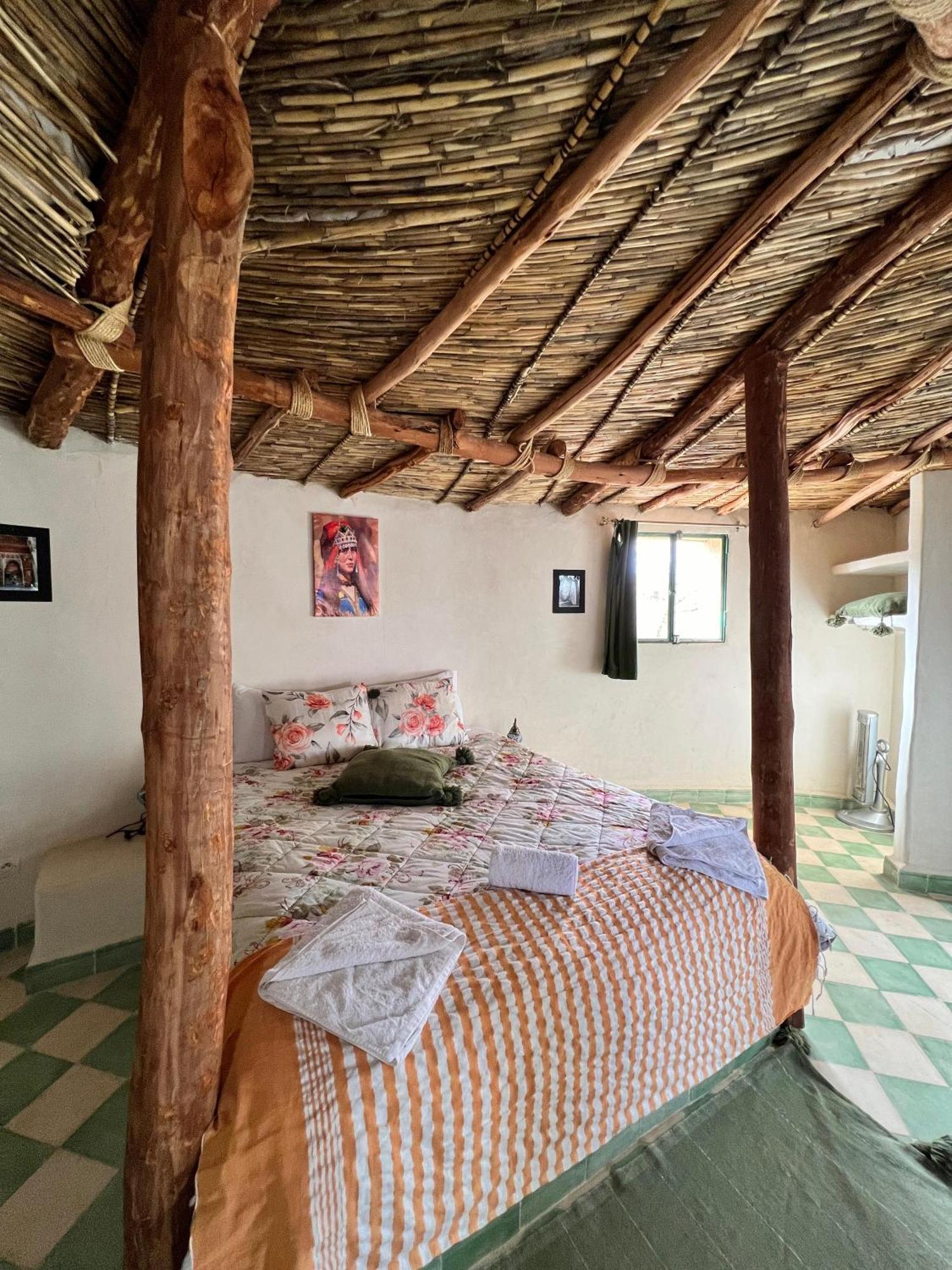 Bed & Breakfast Les Jardins D Amizmiz 6 Piscines Wawizelte