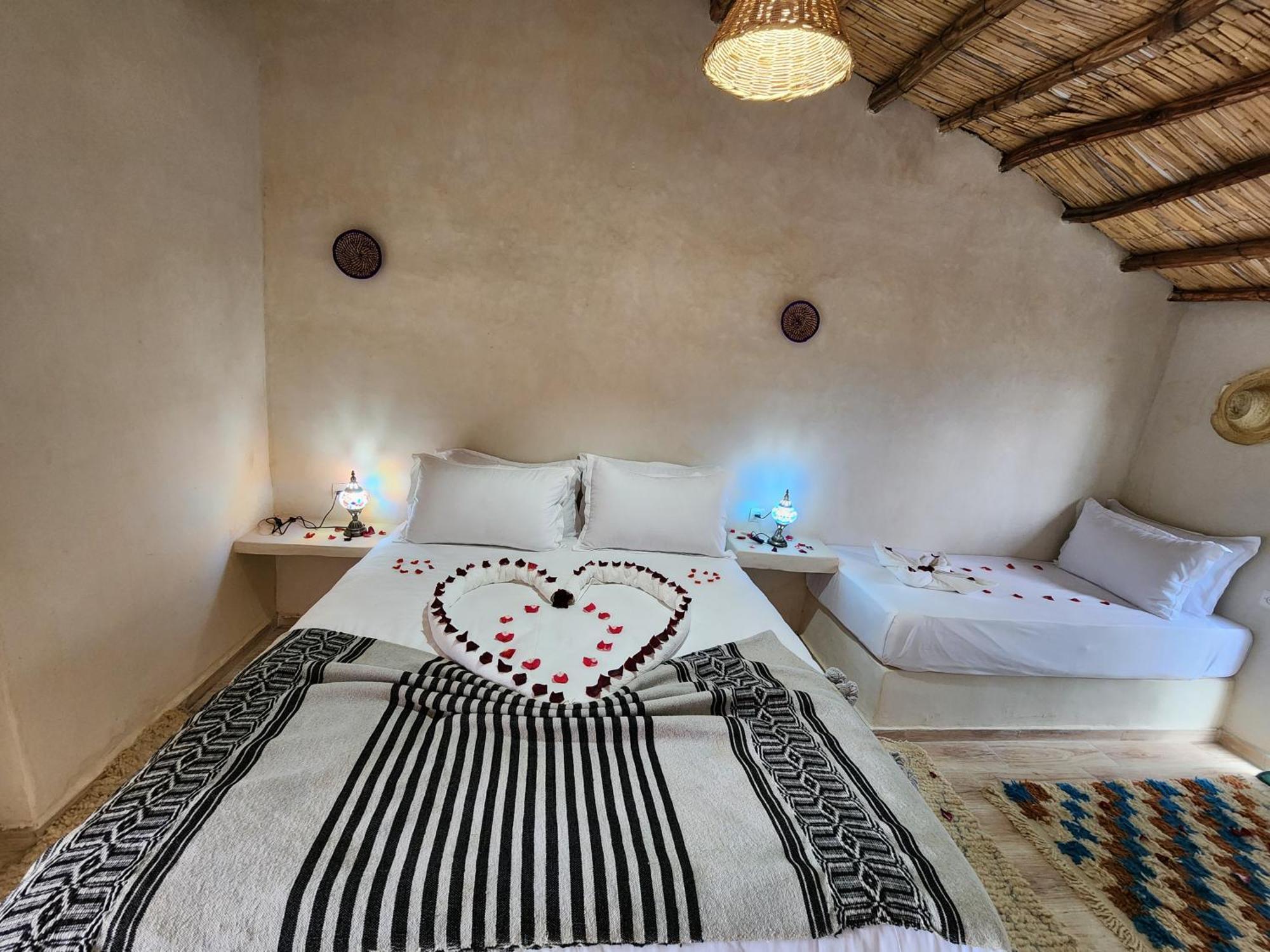Bed & Breakfast Les Jardins D Amizmiz 6 Piscines *