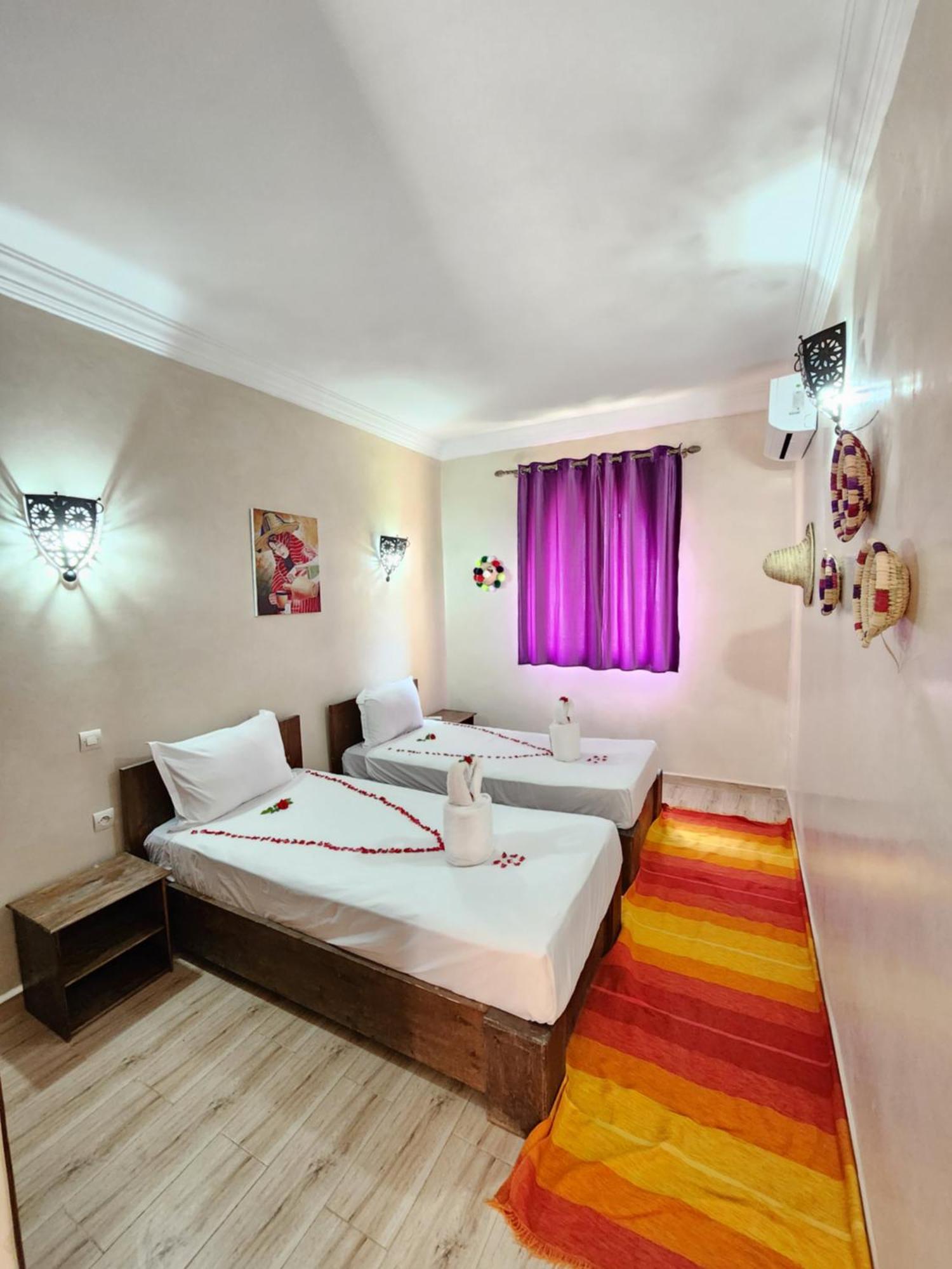 Les Jardins D Amizmiz 6 Piscines Bed & Breakfast