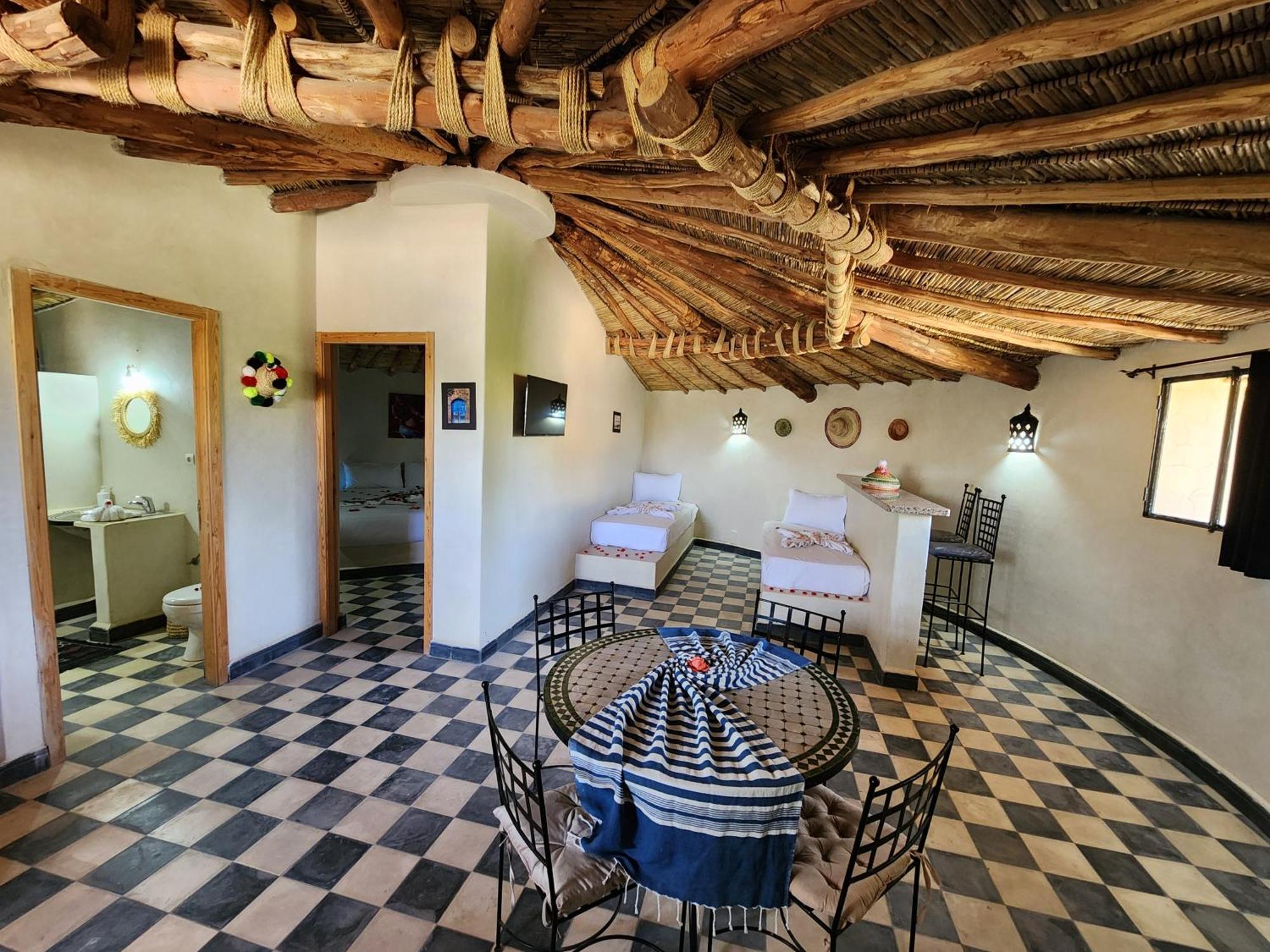Les Jardins D Amizmiz 6 Piscines Bed & Breakfast